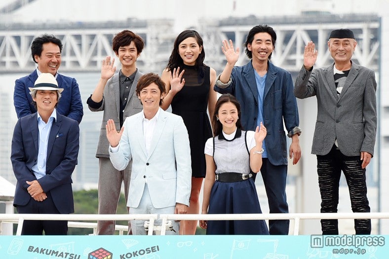 玉木宏、石原さとみら船上会見「涼しくて気持ちいい」