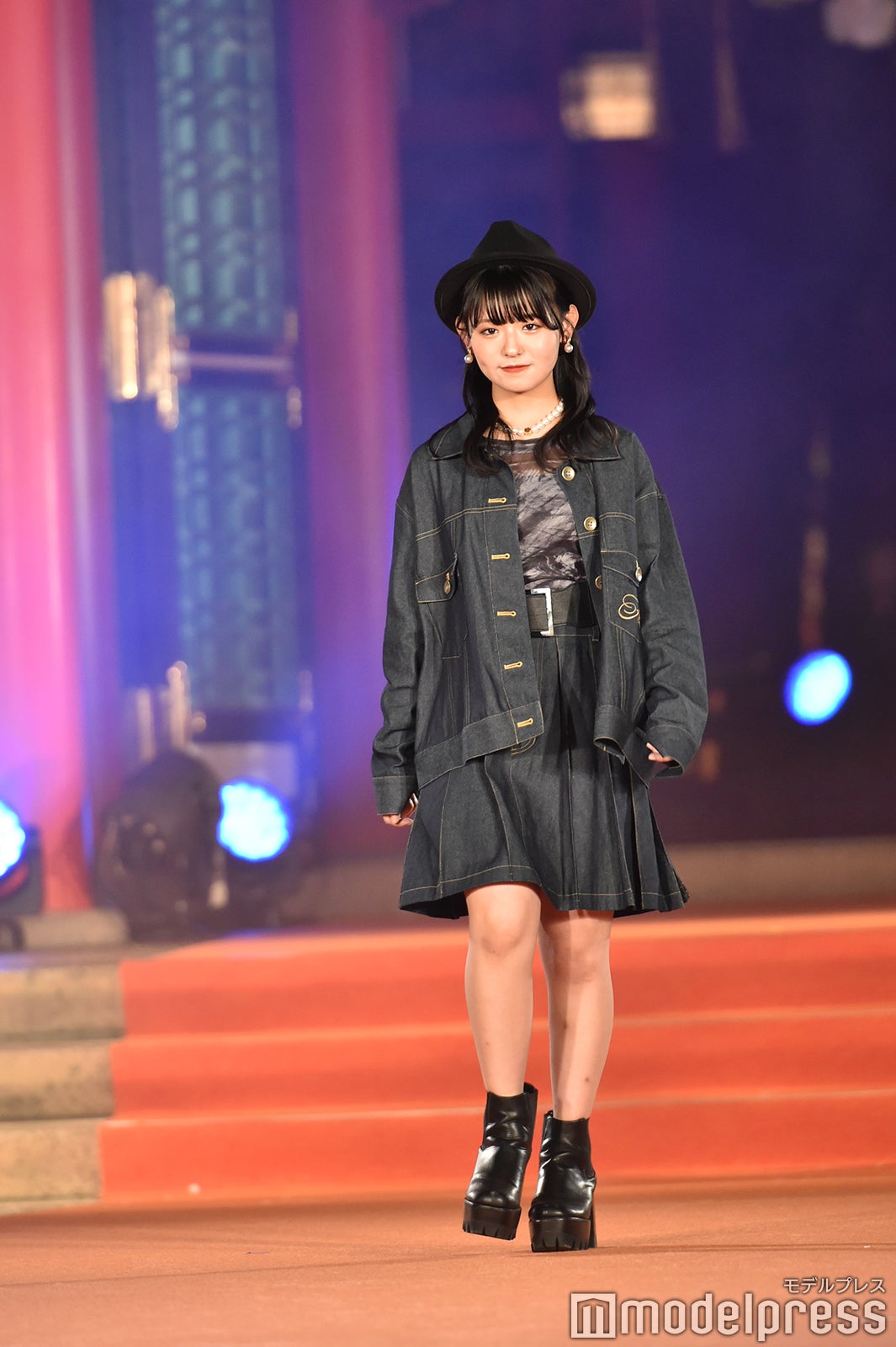 峯吉愛梨沙（C）モデルプレス