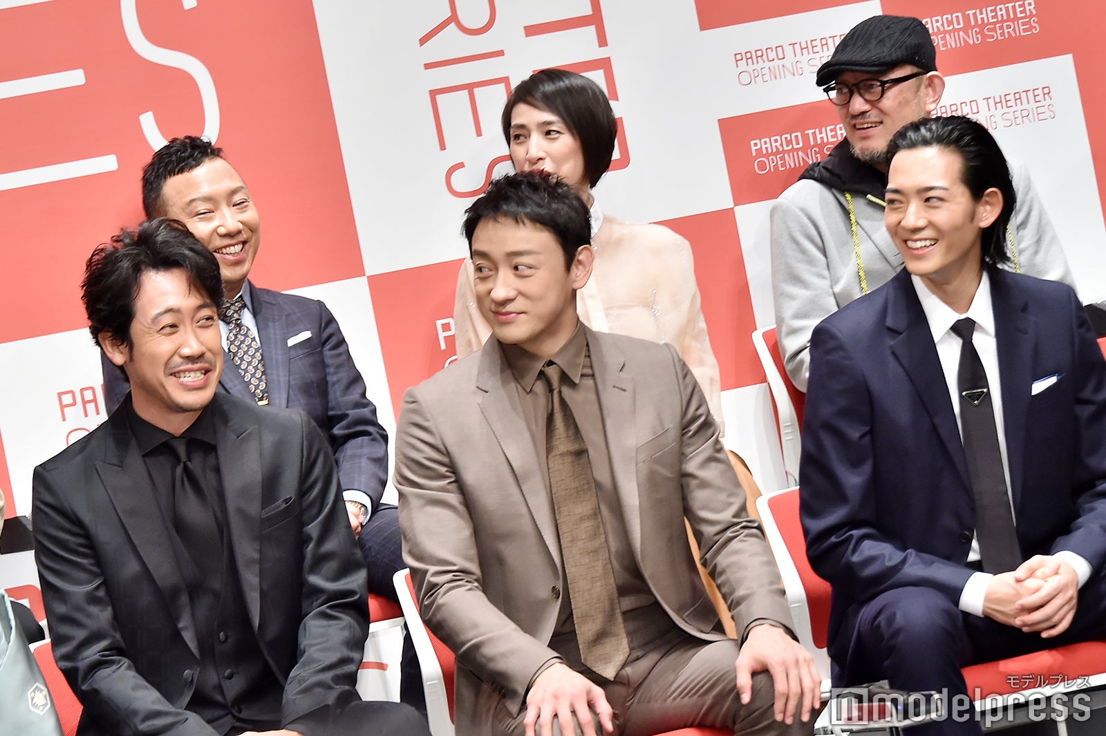 （前列左から）大泉洋、山本耕史、竜星涼（後列左から）市川猿之助、天海祐希、G2（C）モデルプレス