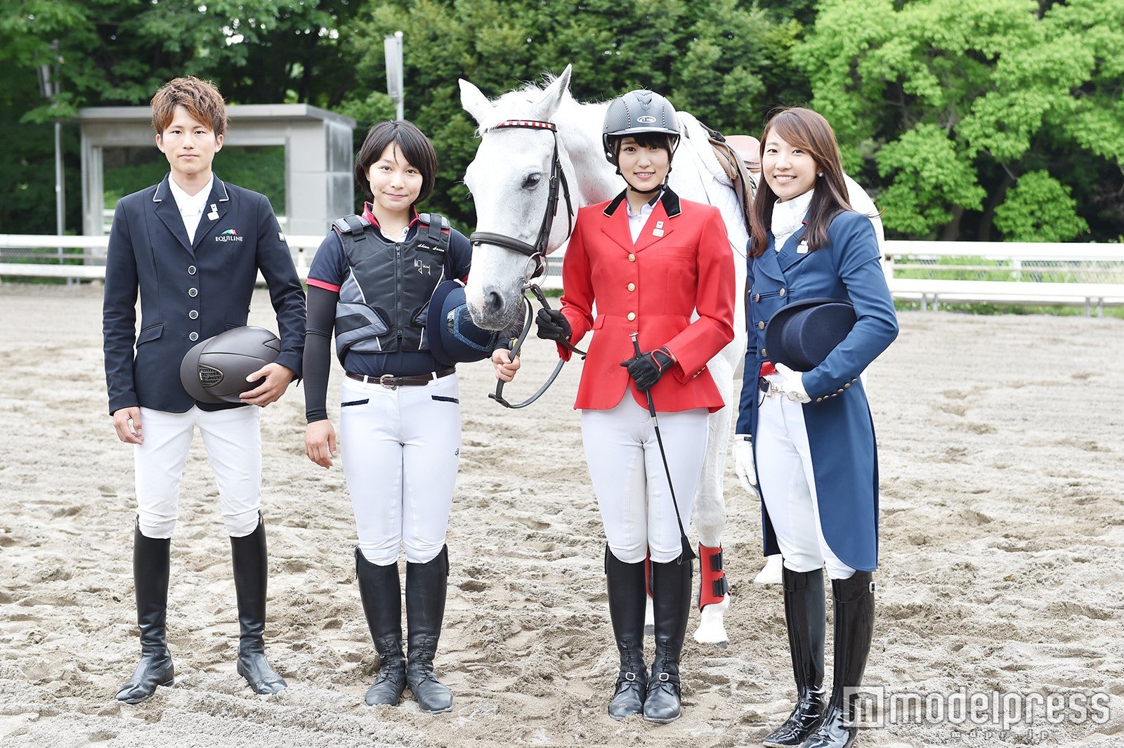 （C）モデルプレス