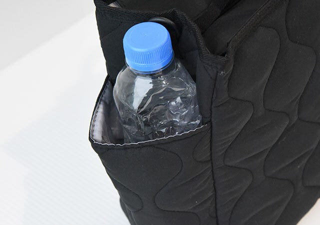 付録　ムック　宝島社　moz　モズ　軽量　キルティングバッグ　ブラック　サイドポケット