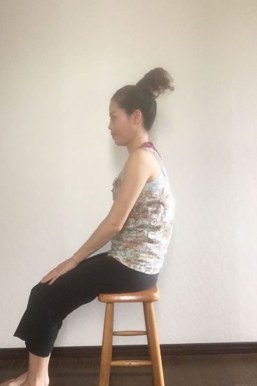 座っているときのダメ姿勢をすぐに矯正する方法