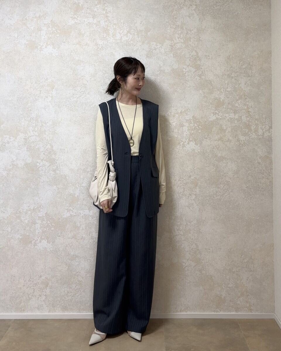 ユニクロシアーT ユニクロシアーTとジレセットアップコーデ