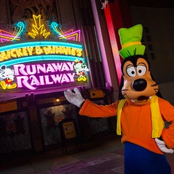 ディズニー史上初 ミッキー ミニーのライドアトラクション 米ディズニーパークに誕生 女子旅プレス ディズニー史上初 ミッキー ミニーのライドアトラクション 米ディズニーパークに誕生 女子旅プレス