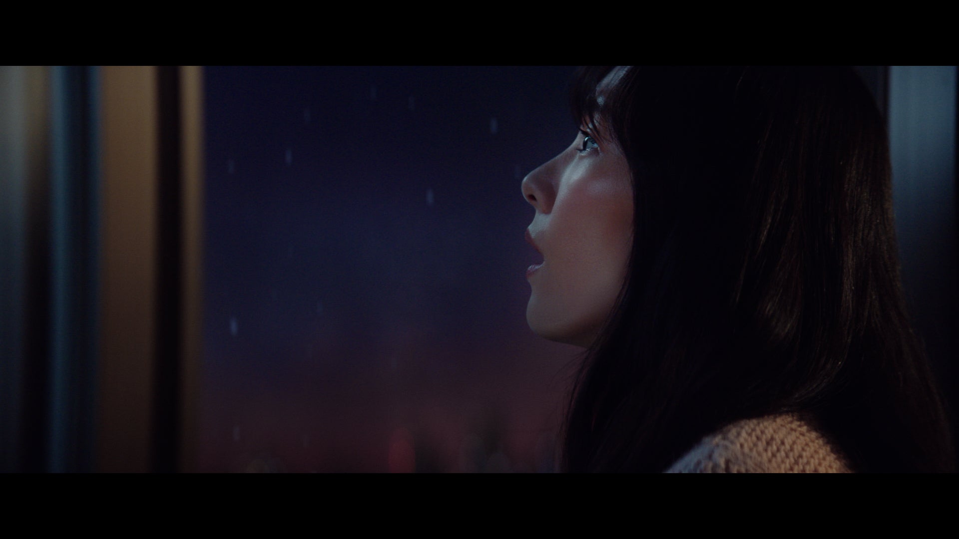 新垣結衣新CM「2022年もおつかれ生です」篇より（提供写真）