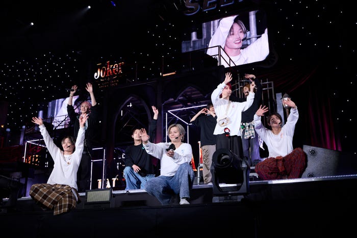 超特急/撮影:米山三郎・笹森健一