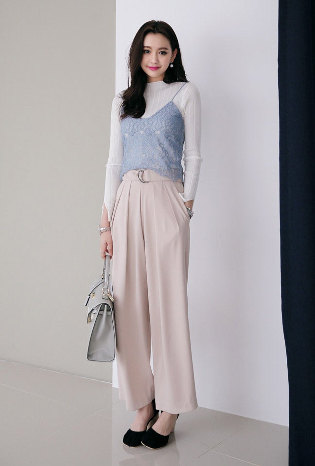 ジグザグヘムレースパターンビスチェ・全3色「DHOLIC」2,948円（税込）／画像提供：DHOLIC