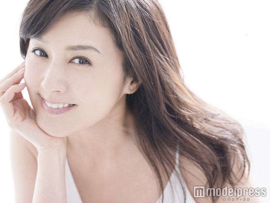 藤原紀香、“社長”ディーン・フジオカの美人秘書に　篠田麻里子・白洲迅らも参戦