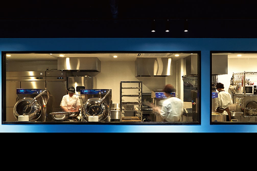 ガラス張りのファクトリー／画像提供：株式会社横浜大世界