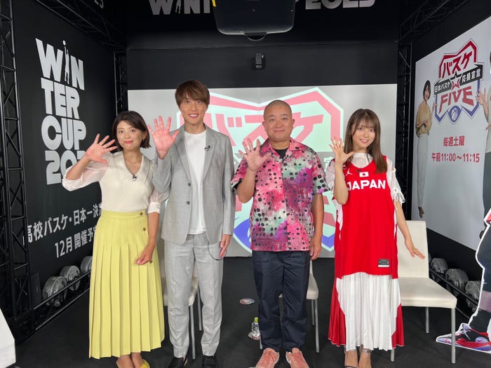 並木万里菜アナウンサー、五十嵐圭、松尾駿、まるぴ(提供写真)