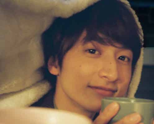 小関裕太、恋人が撮影したような表情 遠恋カップルテーマのカレンダー決定