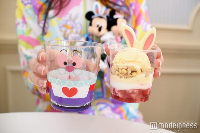 イースターサンデー、スーベニアカップ付き1個¥860(C)モデルプレス