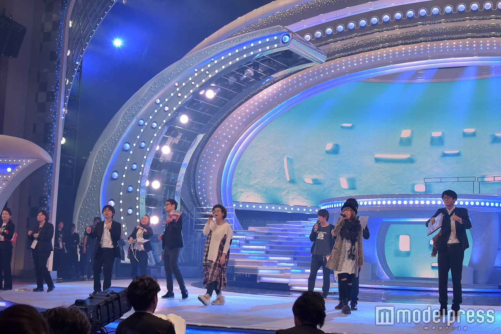 E-girls （C）モデルプレス