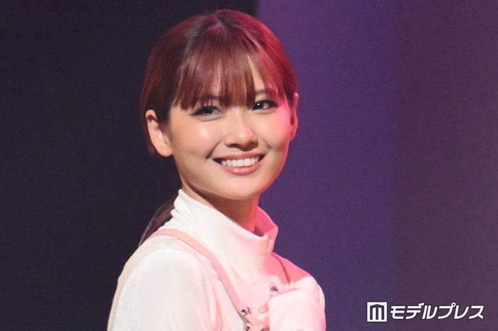元フォーエイト48あみか「ブリーチ無し」明るめヘアカラー披露「似合いすぎ」「透明感すごい」と反響
