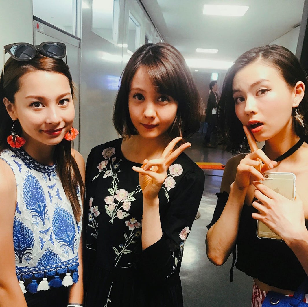 トリンドル玲奈、ローレンサイ、Nikiの“テラハ美女”メンバー集結にファン歓喜「神メン」