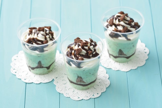 チョコミントカップ￥350（税込￥378）／画像提供：銀座コージーコーナー