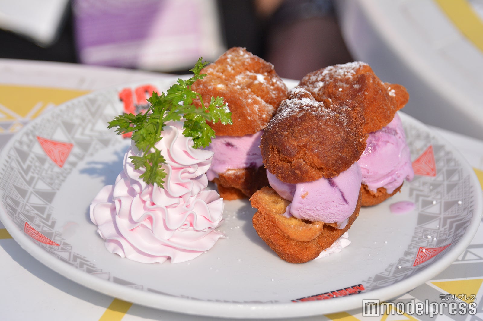 与那嶺風ハイサイ・アンダギーアイス¥750 （C）モデルプレス