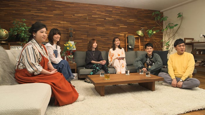スタジオの様子/馬場園梓、水川あさみ、YOU、トリンドル玲奈、葉山奨之、山里亮太「TERRACE HOUSE TOKYO 2019-2020」39th WEEK(C)フジテレビ/イースト・エンタテインメント