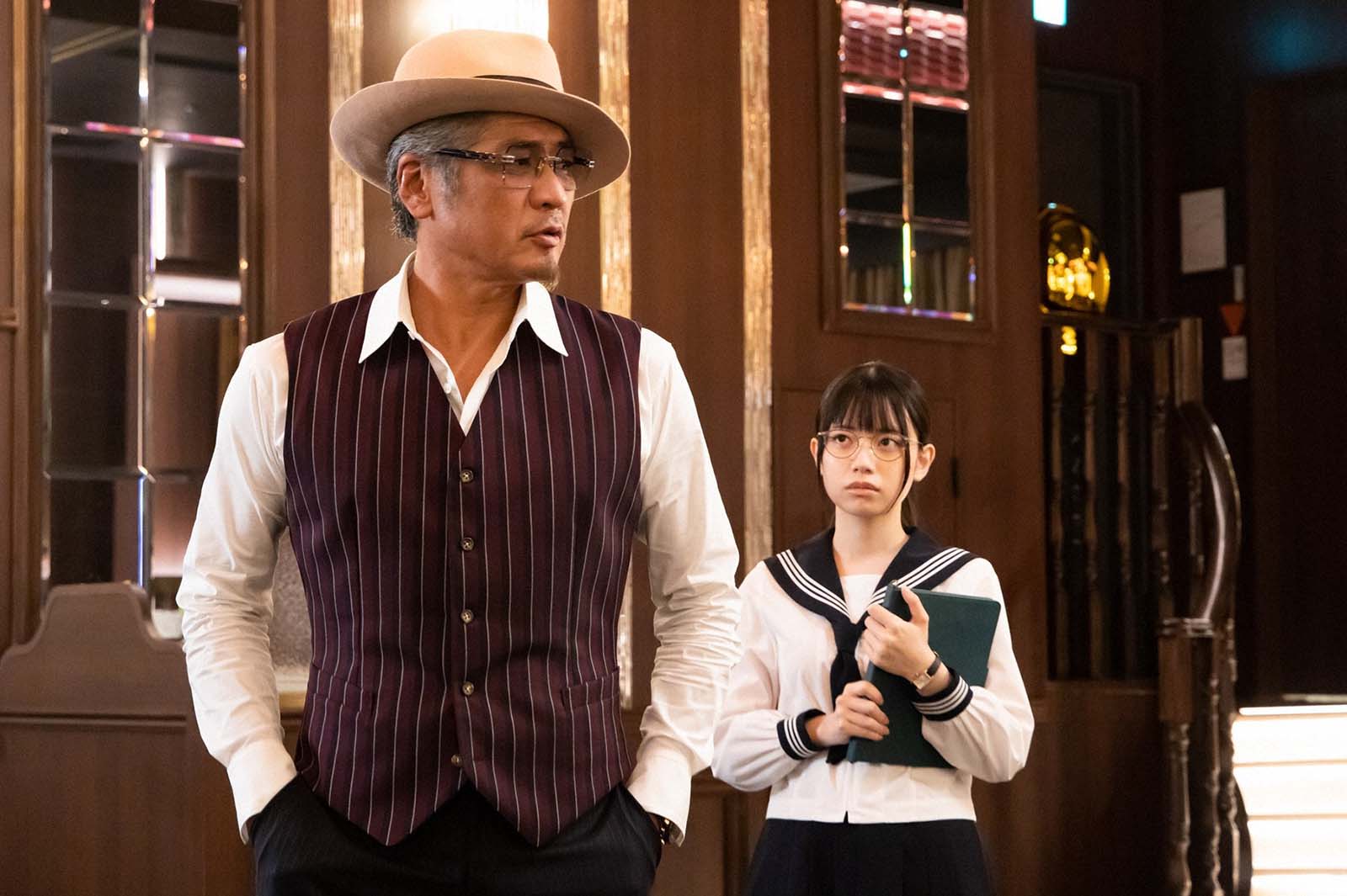 吉川晃司、あかせあかり「トリリオンゲーム」第2話より（C）TBS／撮影：高橋裕子