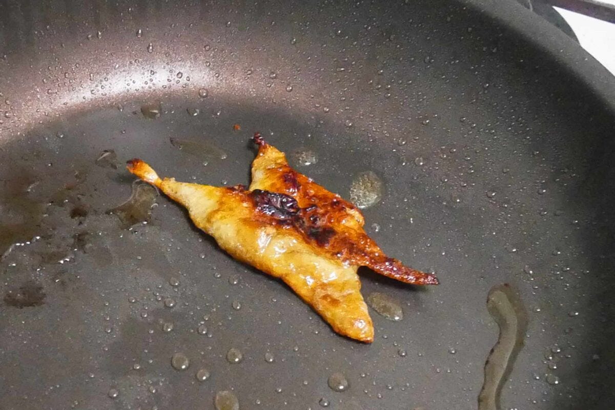 ねぎ塩レモン香る鶏皮パリパリチャーハン