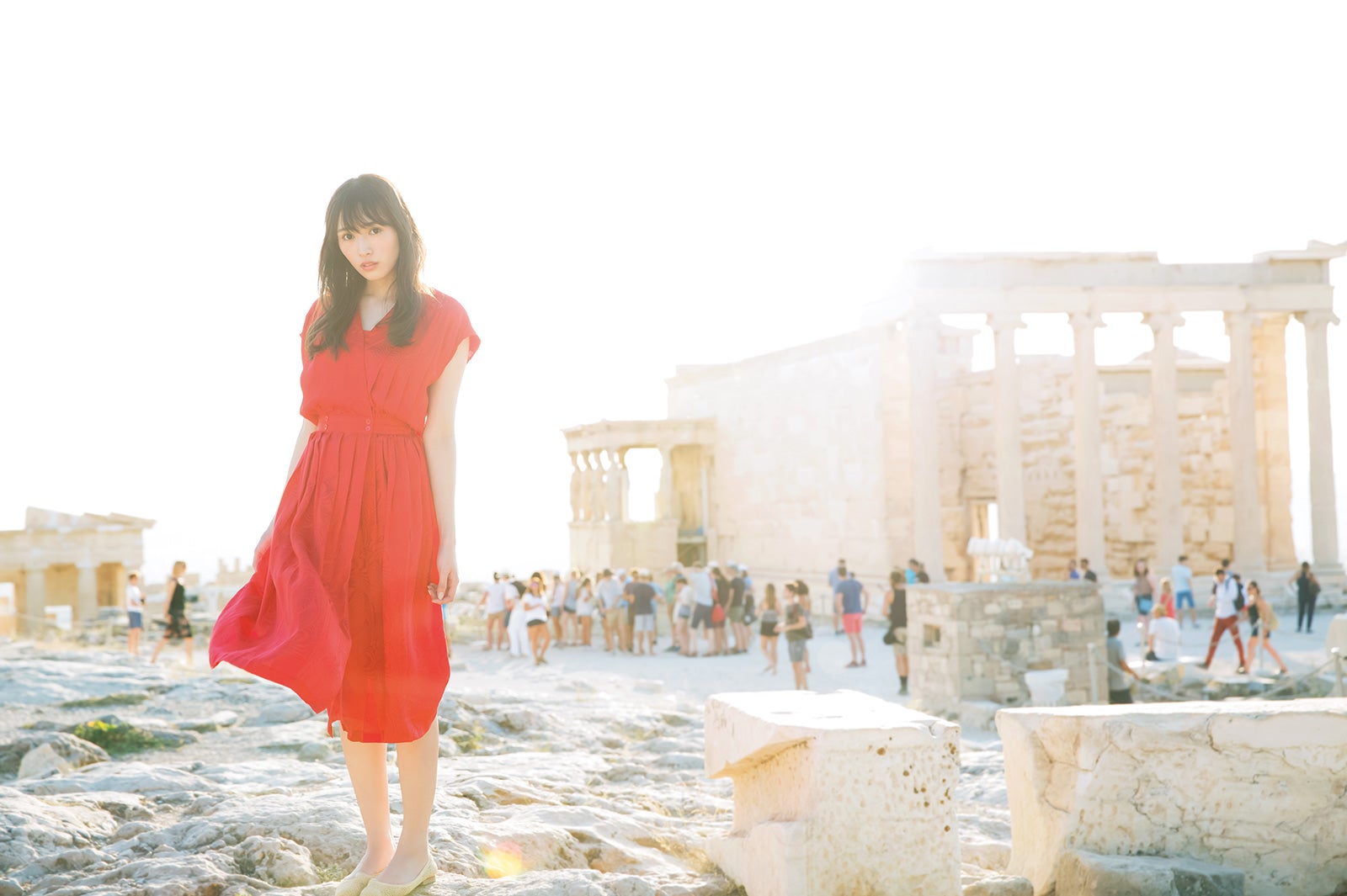 渡辺梨加1st写真集『饒舌な眼差し』（C）阿部ちづる／集英社