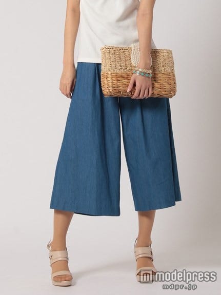 デニムガウチョパンツ「M.deux」8,532円(税込)