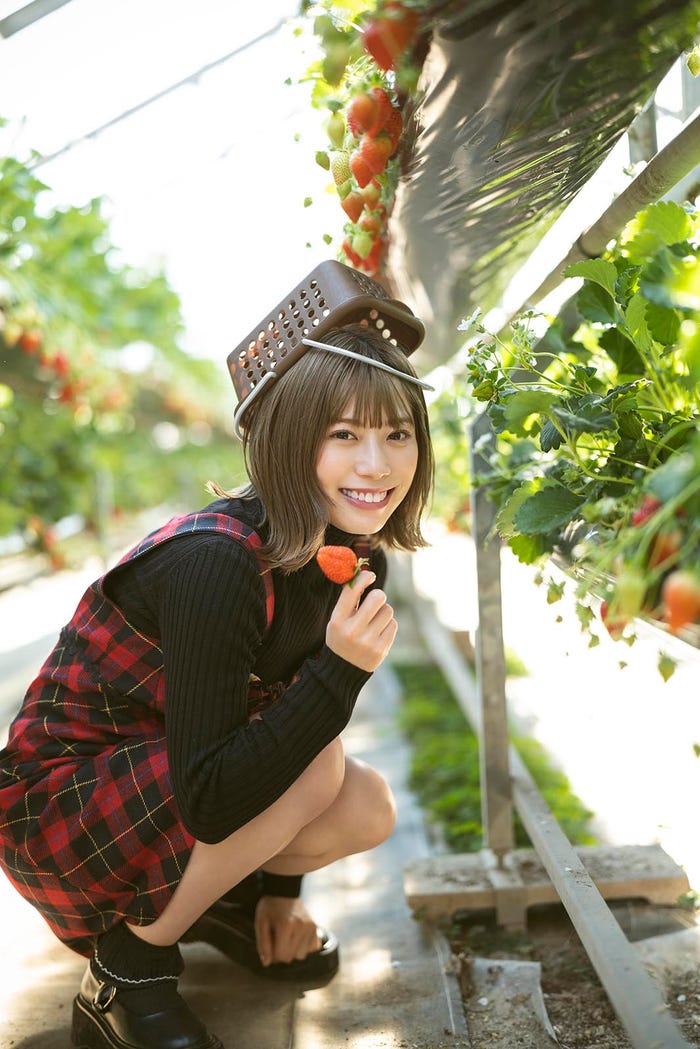 東村芽依(C)藤本和典/白夜書房