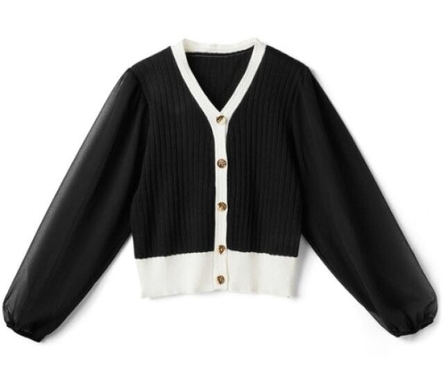 GRL　ニットトップス×ライトブルーデニム　ラフ韓国っぽ　asuka　イラスト　シフォンスリーブ配色ニットトップス