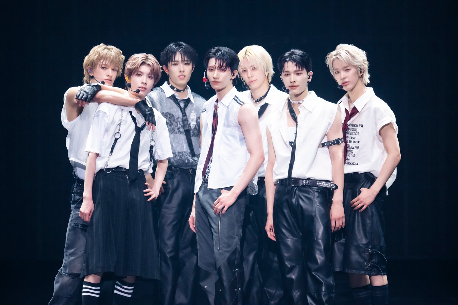 NEXZ、初の全国ツアーで号泣 日本武道館2日間で1万8千人動員【One Bite】