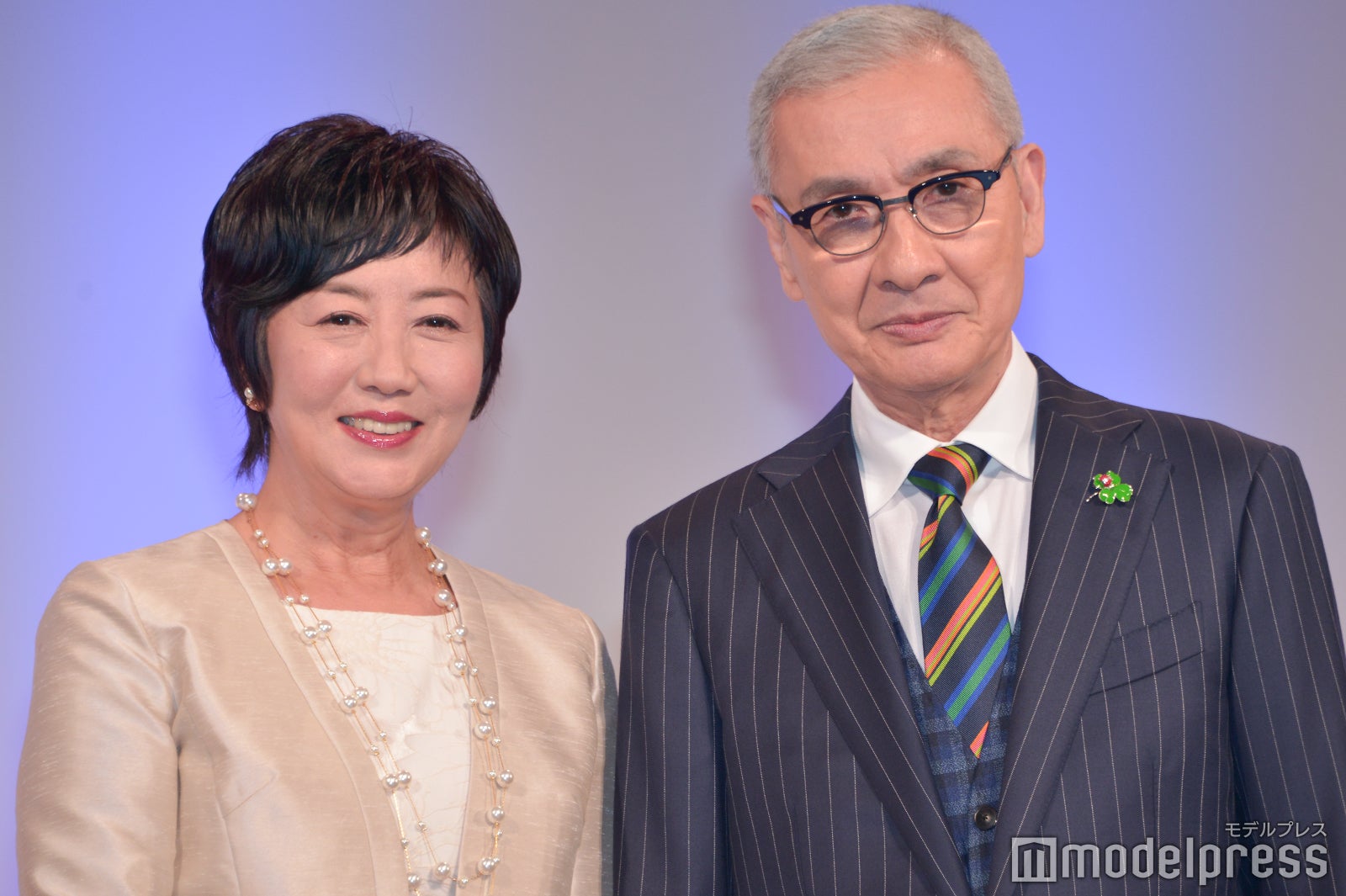 司会を努めた小宮悦子、久米宏 （C）モデルプレス