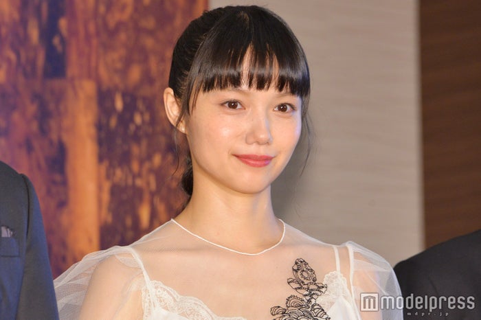 V6岡田准一 宮崎あおい結婚報道に東山紀之がコメント モデルプレス