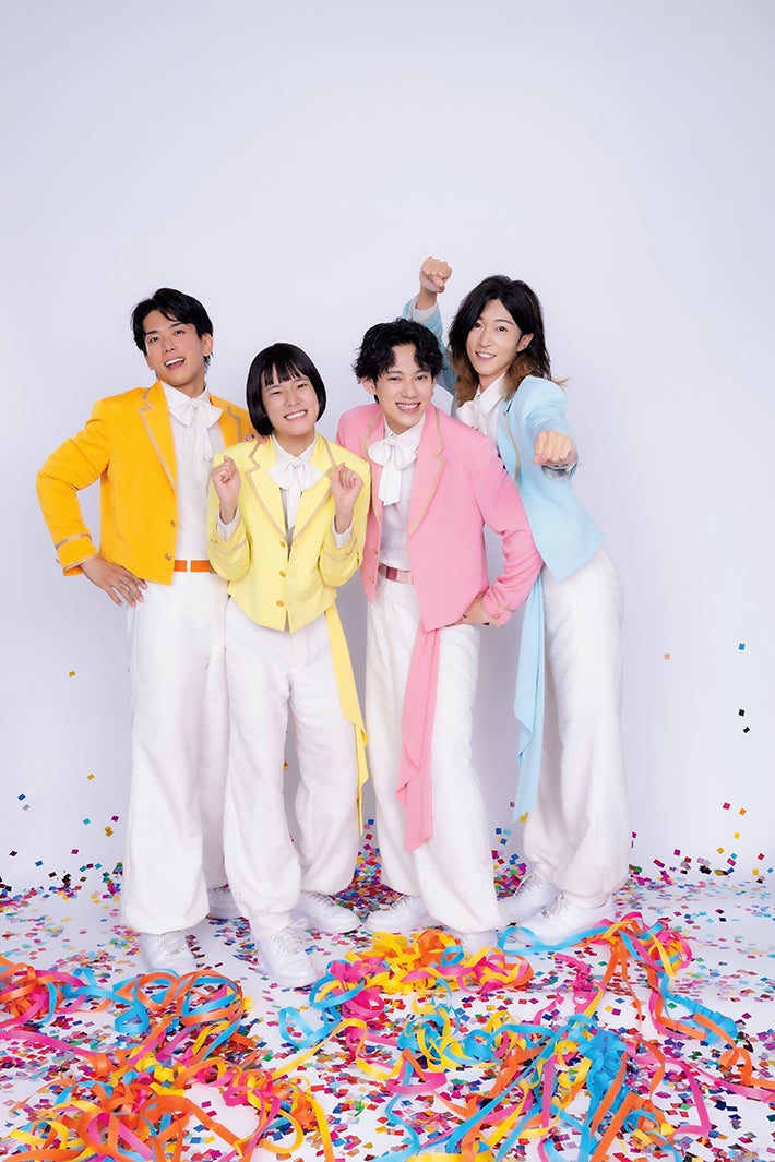 モナキ「モデルプレスカウントダウンマガジン vol.13」（東京ニュース通信社刊）写真：野間憲治