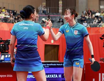 卓球 女子ダブルスで早田ひな＆張本美和ペアが決勝進出！60年ぶりの金メダルに王手 世界3位の香港ペアをわずか29分ストレートで圧倒