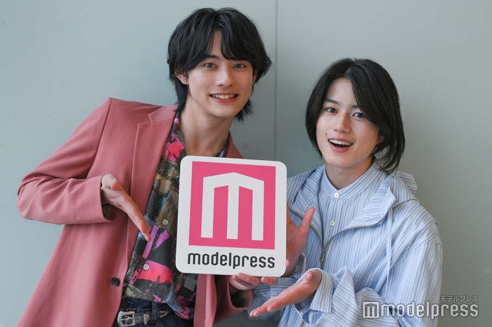 前田拳太郎、奥智哉(C)モデルプレス