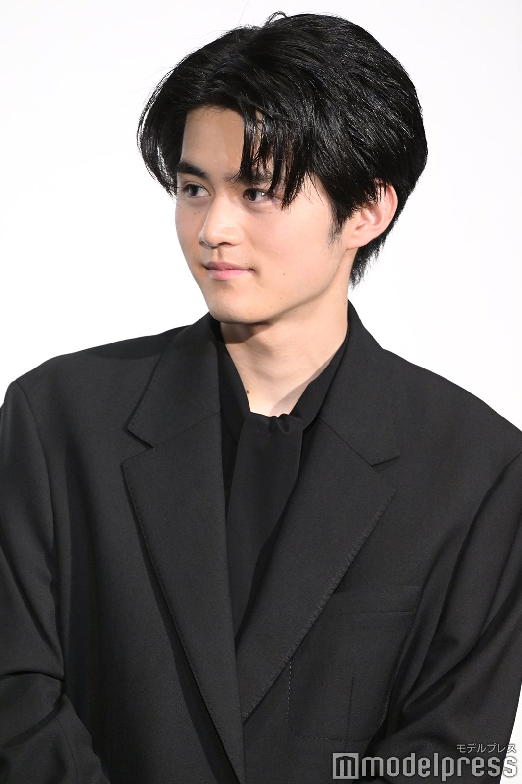 鈴鹿央士（C）モデルプレス