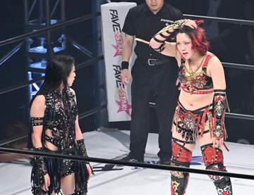 林下詩美が上谷沙弥を撃破！「私は、正式にスターダムに入団します」古巣復帰を宣言 上谷は「ああ最悪」