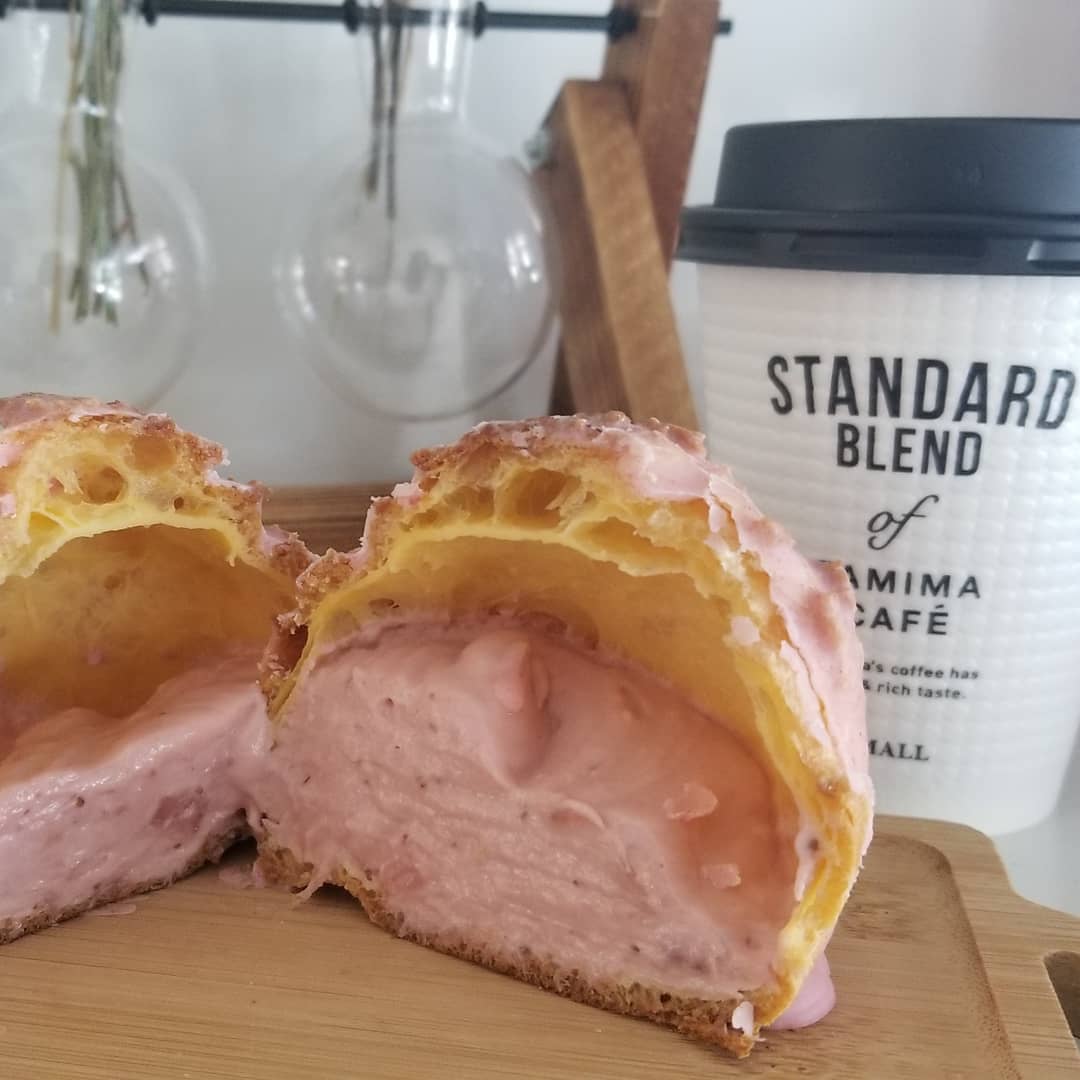 クッキーいちごシュー