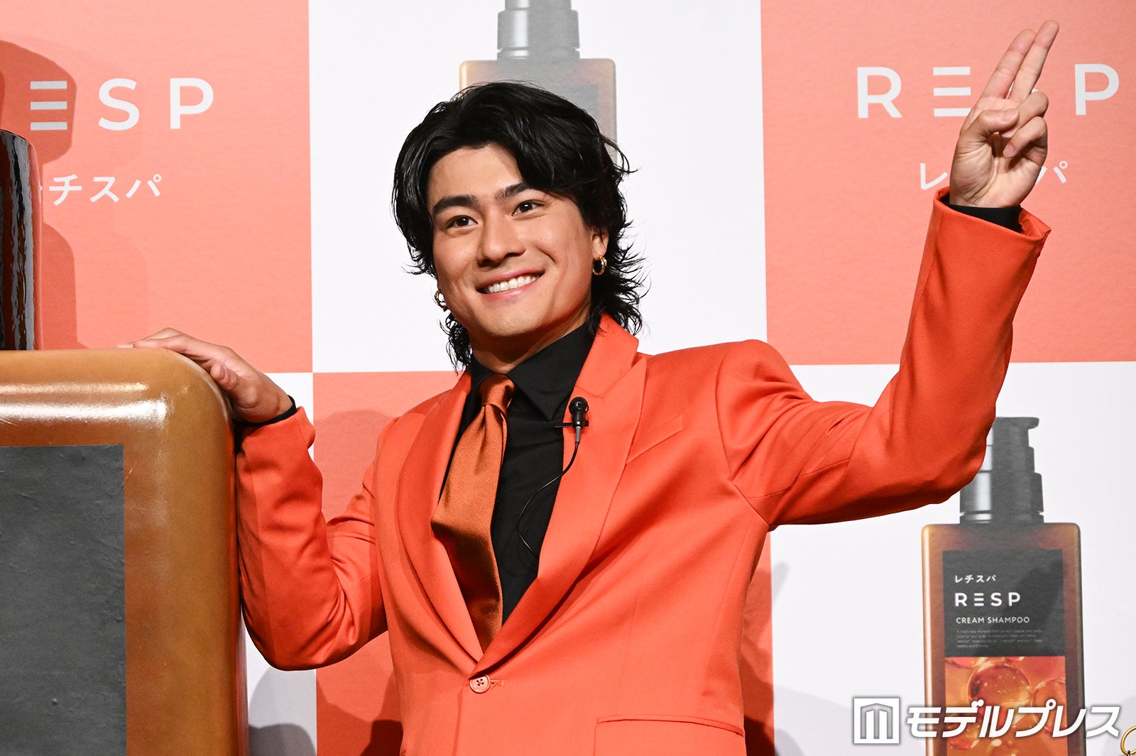 SixTONES森本慎太郎「火薬が頭に入ったりとか」アイドルならではのヘアケア事情明かす “ワイルドな人間”から新たな一面も