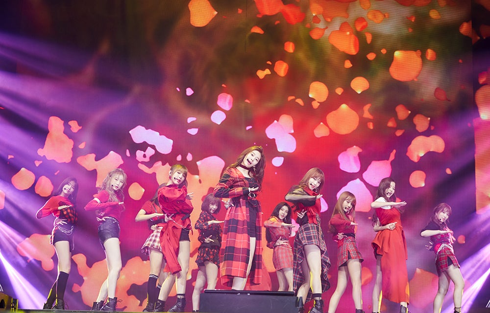 IZ*ONE（C）OFF THE RECORD