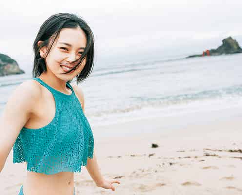 BEYOOOOONDS平井美葉、フレッシュな水着姿で色白美肌披露 大人っぽい姿も