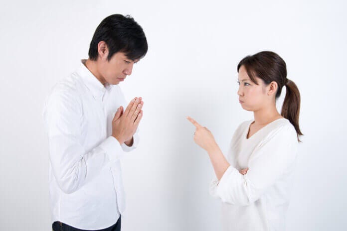 自分に非があったときは素直に謝る