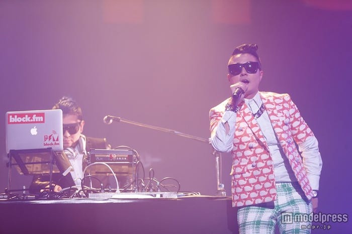 (左から)☆Taku(m-flo)、VERBAL(m-flo)
