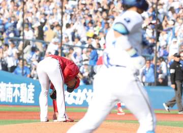 広島まさか 4点リードを守れず逆転許す 床田が七回に暗転 2番手・森浦が度会に痛恨勝ち越し弾浴びる 鯉党沈黙