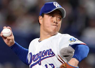 中日・柳「また元気な肘で戻ってきます」病院ベッドの上で右腕吊す姿 「サイン見て安心しました」「びっくりしました」