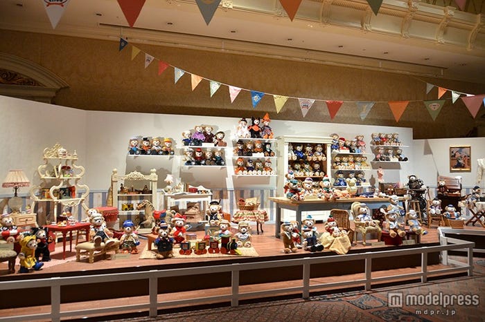 90種類のコスチューム展示