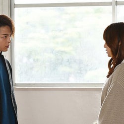 中村倫也の「目力」に心奪われる視聴者続出!波乱の恋の幕開け『初めて恋をした日に読む話』第2話