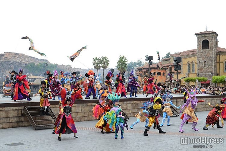 ディズニーシー初 ヴィランズ主役の新ショー 迫力満点の豪華演出に驚き 詳細レポ 写真特集 モデルプレス ディズニーシー初 ヴィランズ主役の新ショー 迫力満点の豪華演出に驚き 詳細レポ 写真特集 モデルプレス