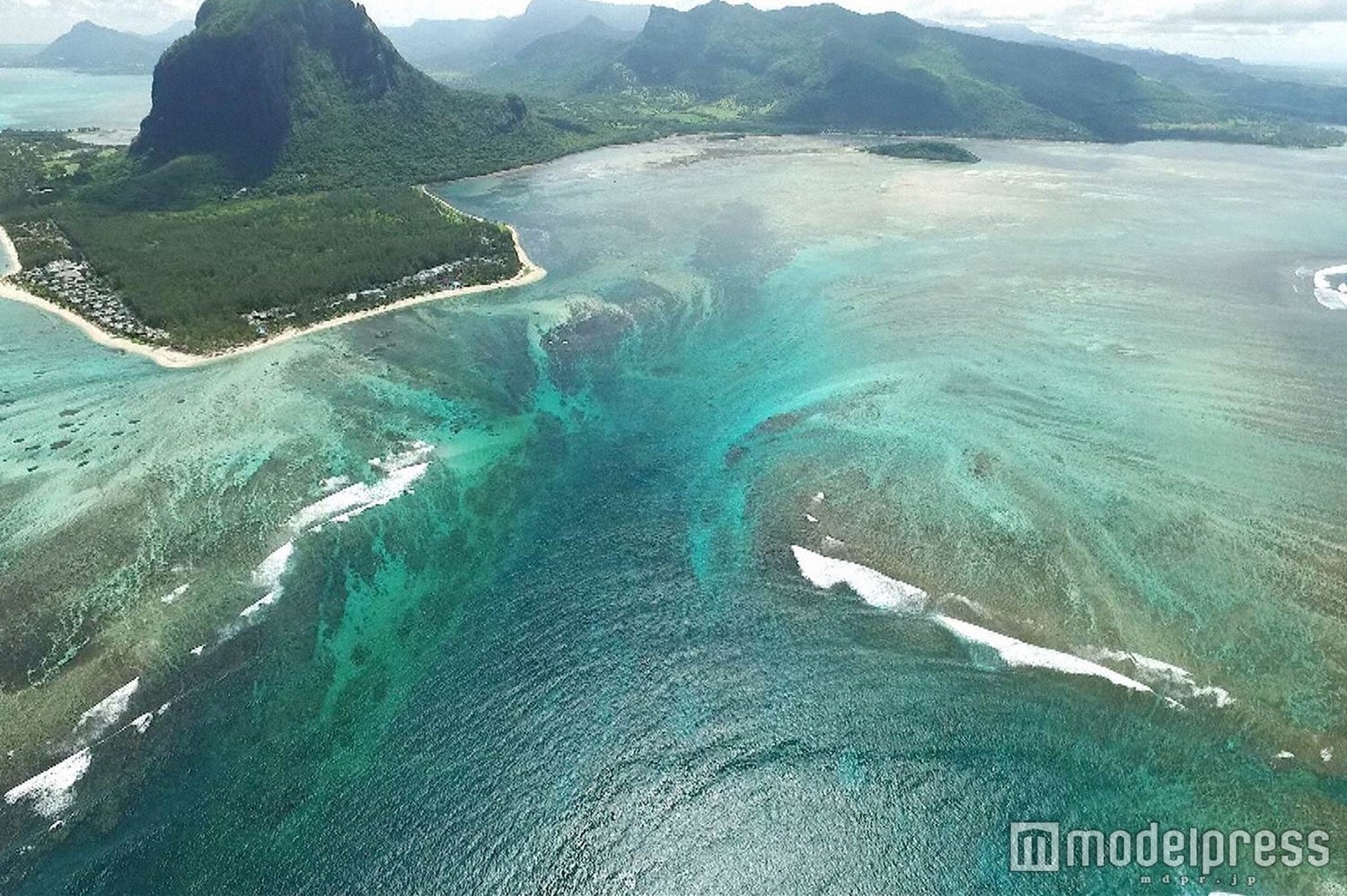 天国に最も近い島&アメリカの聖地…人生で一度は行きたい絶景旅を体感
