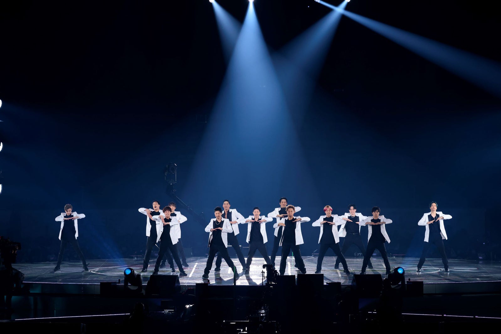 EXILE（提供写真）