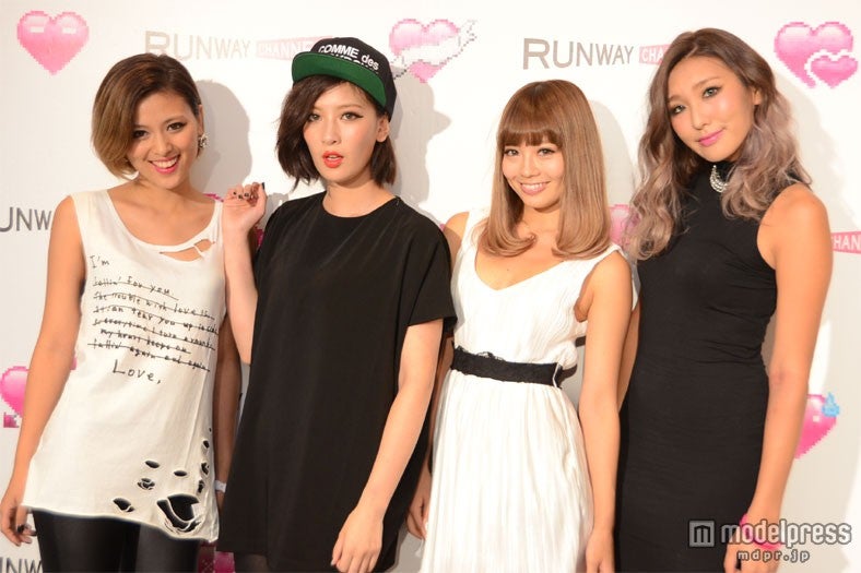人気雑誌のモデルも来場（中央2名左から：ソンイ、鈴木あや）